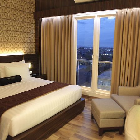 Palmy Exclusive Hotel Tanjung Redep Exterior foto