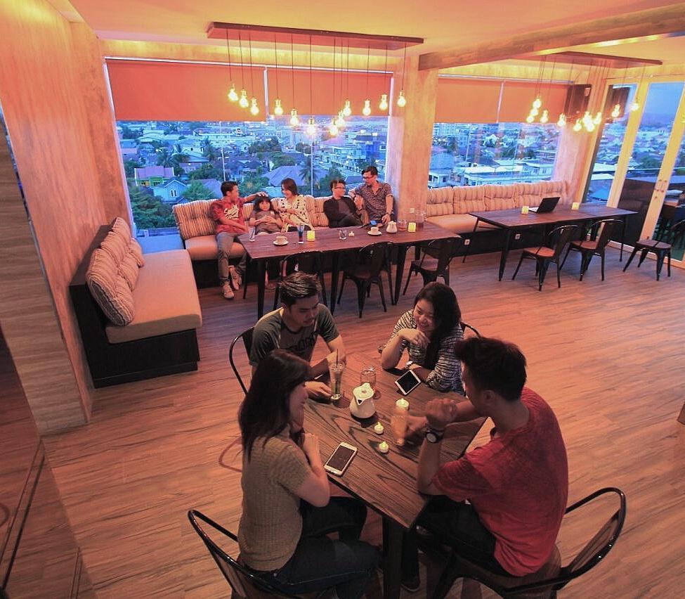 Palmy Exclusive Hotel Tanjung Redep Exterior foto